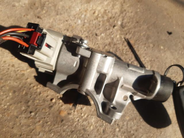 bontott SKODA FABIA II Gyújtáskapcsoló