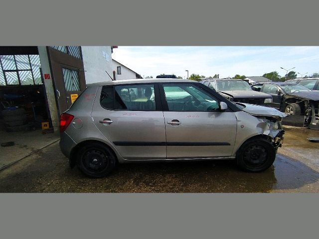 bontott SKODA FABIA II Jobb első Rugó