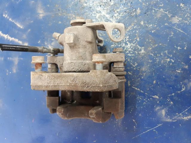 bontott SKODA FABIA II Jobb hátsó Féknyereg Munkahengerrel