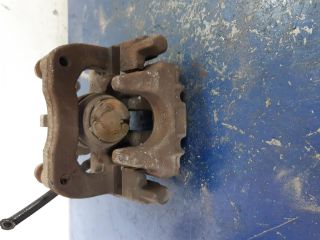 bontott SKODA FABIA II Jobb hátsó Féknyereg Munkahengerrel