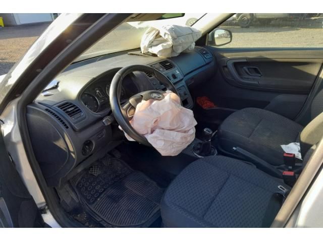 bontott SKODA FABIA II Klímakompresszor