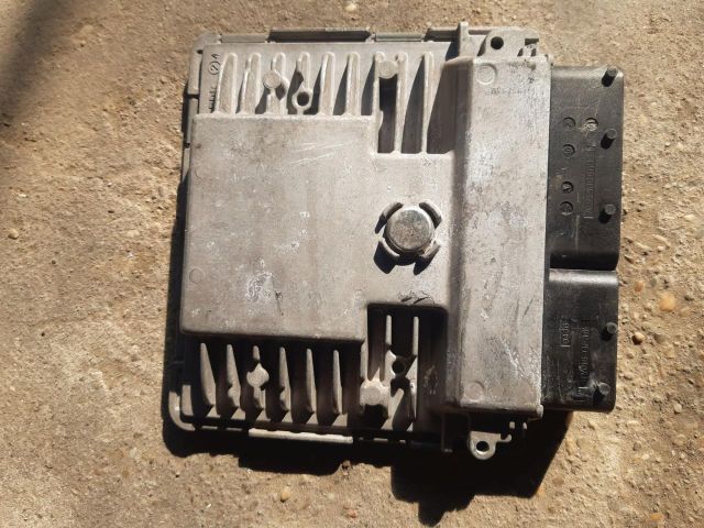 bontott SKODA FABIA II Motorvezérlő