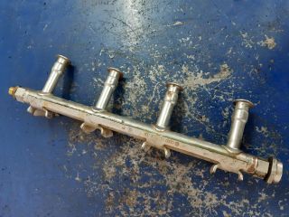 bontott SKODA FABIA II Porlasztó Sor / Híd