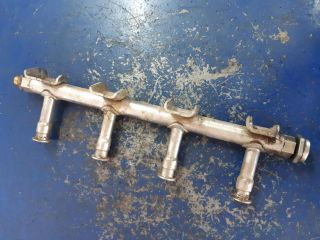 bontott SKODA FABIA II Porlasztó Sor / Híd