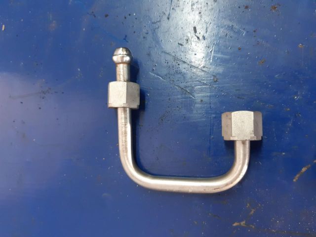 bontott SKODA FABIA II Tankbetöltő Cső (Fém)