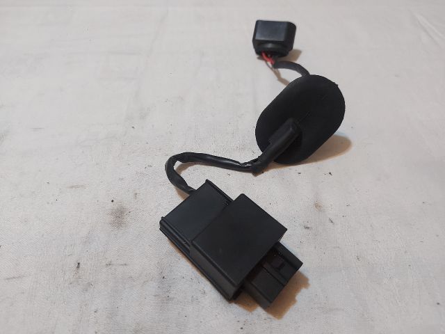 bontott SKODA FABIA II Üzemanyag Szivattyú Relé