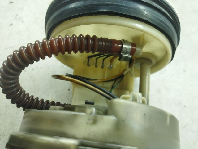 bontott SKODA FABIA II Üzemanyag Szivattyú