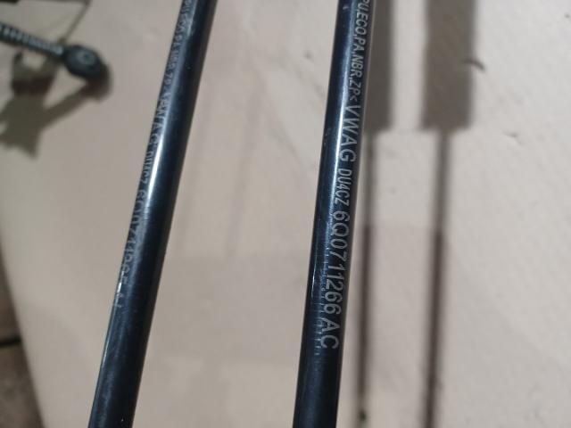 bontott SKODA FABIA II Váltó Kulissza