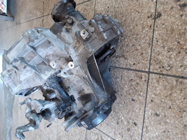 bontott SKODA FABIA II Váltó (Mechanikus)