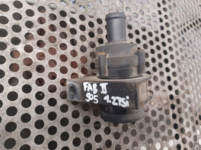 bontott SKODA FABIA II Vízpumpa