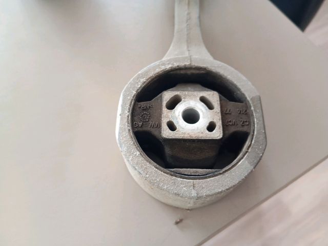 bontott SKODA FABIA II Váltó Tartó Bak (Pozíciófüggetlen)