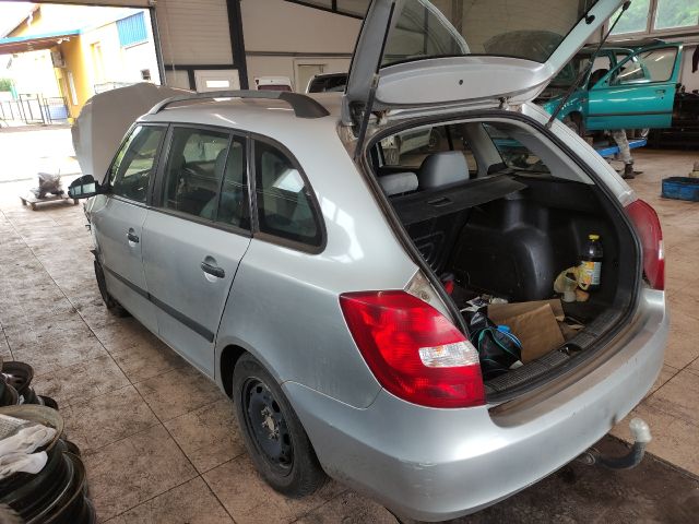 bontott SKODA FABIA II ABS Kocka