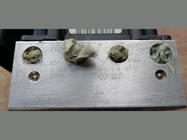 bontott SKODA FABIA II ABS Kocka