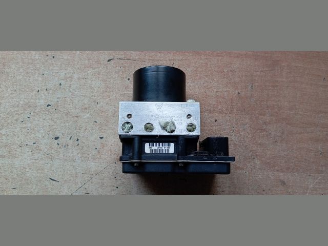 bontott SKODA FABIA II ABS Kocka