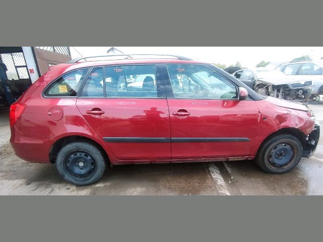 bontott SKODA FABIA II ABS Kocka