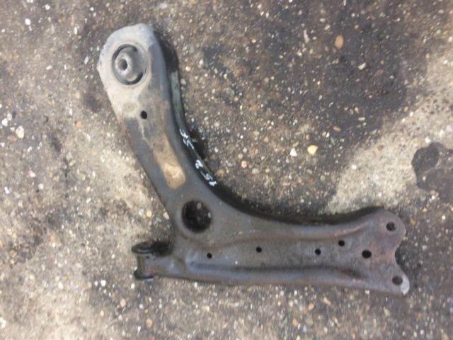 bontott SKODA FABIA II Bal első Lengőkar