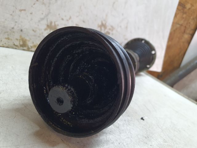 bontott SKODA FABIA II Bal Féltengely