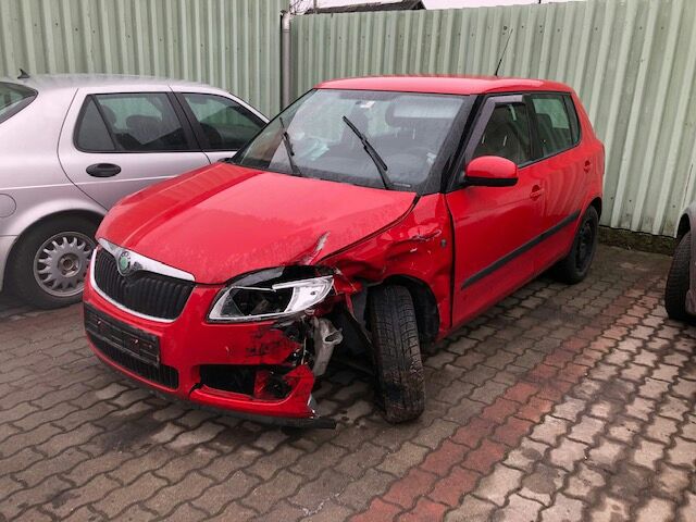 bontott SKODA FABIA II Bal hátsó Féknyereg Munkahengerrel