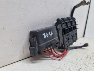 bontott SKODA FABIA II Biztosítéktábla Motortér