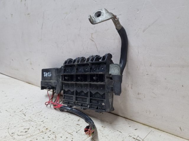 bontott SKODA FABIA II Biztosítéktábla Motortér