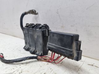 bontott SKODA FABIA II Biztosítéktábla Motortér