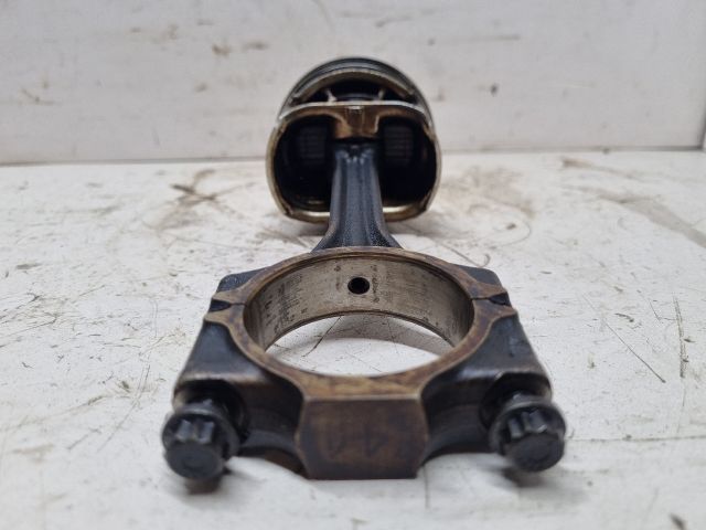 bontott SKODA FABIA II Dugattyú és Hajtókar