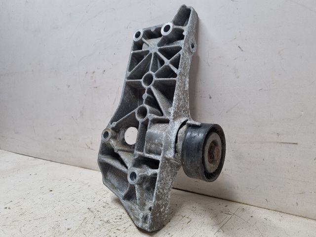 bontott SKODA FABIA II Generátor Tartó Bak