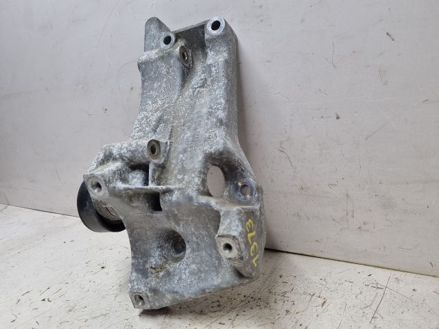 bontott SKODA FABIA II Generátor Tartó Bak