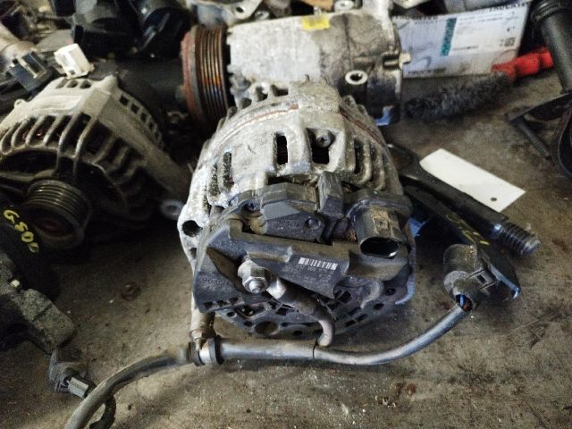 bontott SKODA FABIA II Generátor