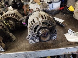 bontott SKODA FABIA II Generátor