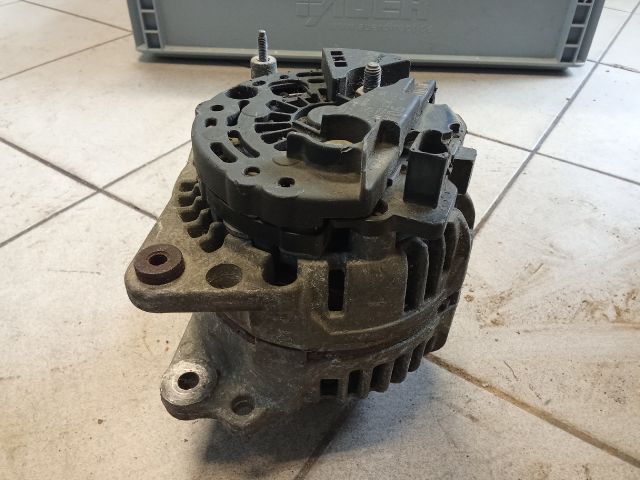 bontott SKODA FABIA II Generátor