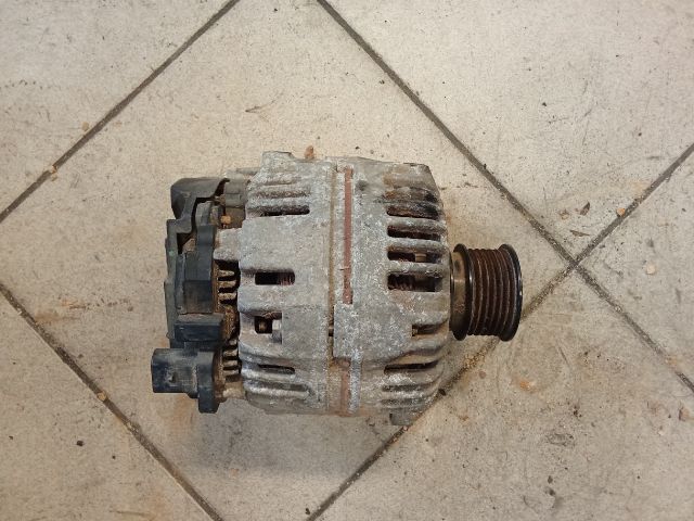 bontott SKODA FABIA II Generátor