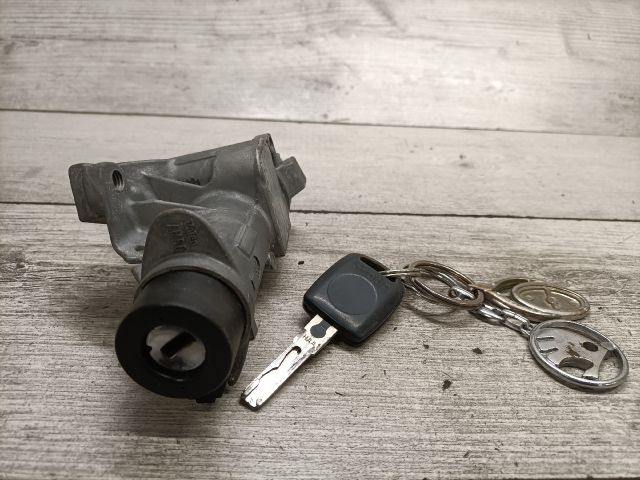 bontott SKODA FABIA II Gyújtáskapcsoló