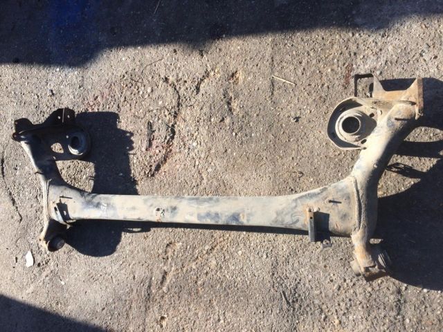 bontott SKODA FABIA II Hátsó Bölcső