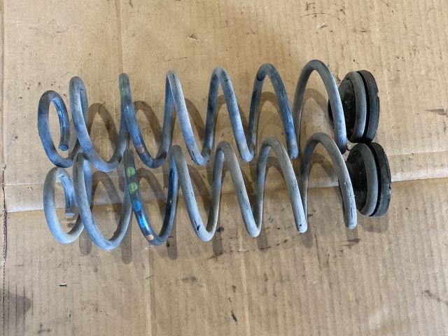 bontott SKODA FABIA II Hátsó Rugó Pár