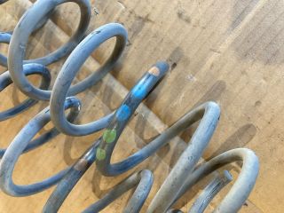 bontott SKODA FABIA II Hátsó Rugó Pár