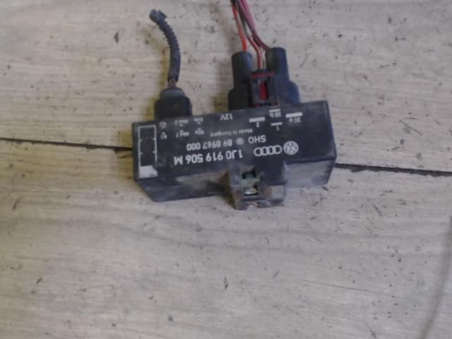 bontott SKODA FABIA II Hűtőventilátor Relé