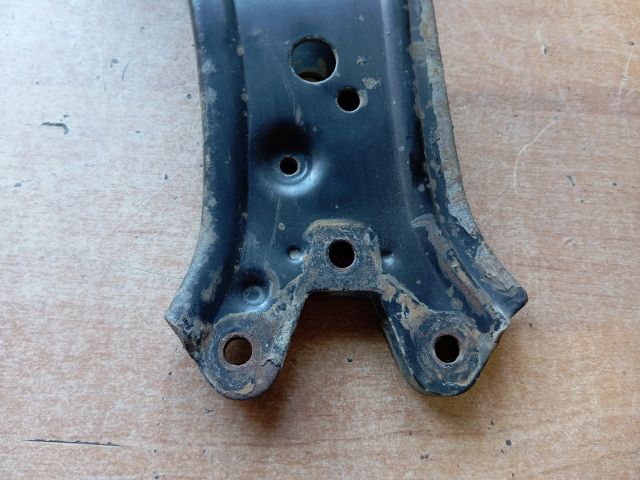 bontott SKODA FABIA II Jobb első Lengőkar