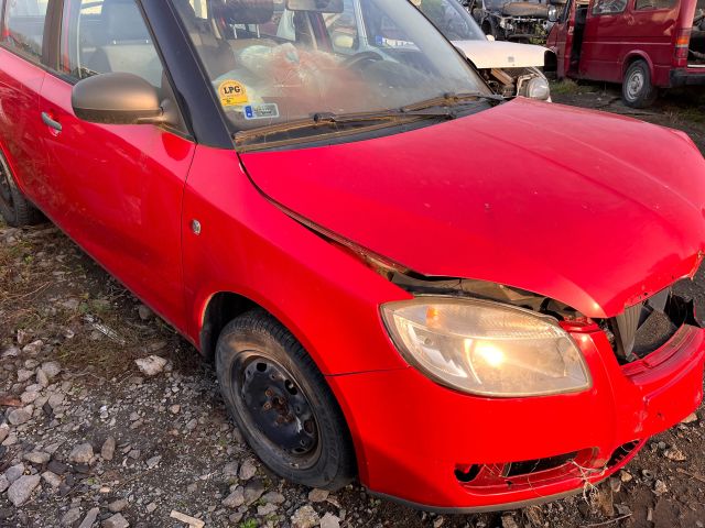 bontott SKODA FABIA II Jobb hátsó Rugó