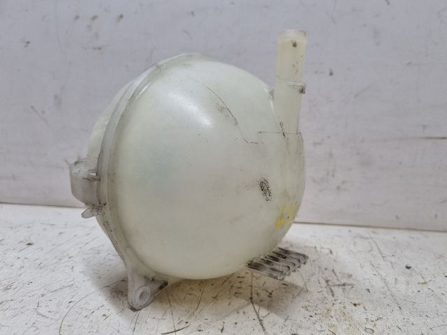 bontott SKODA FABIA II Kiegyenlítő Tartály