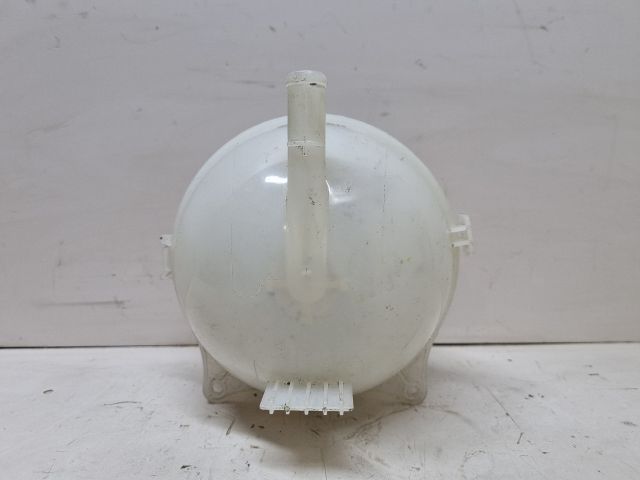 bontott SKODA FABIA II Kiegyenlítő Tartály