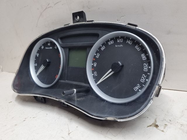 bontott SKODA FABIA II Kilométeróra