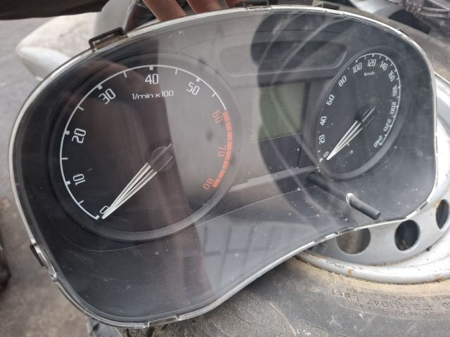 bontott SKODA FABIA II Kilométeróra