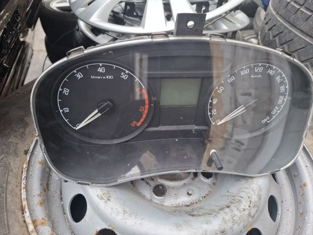 bontott SKODA FABIA II Kilométeróra