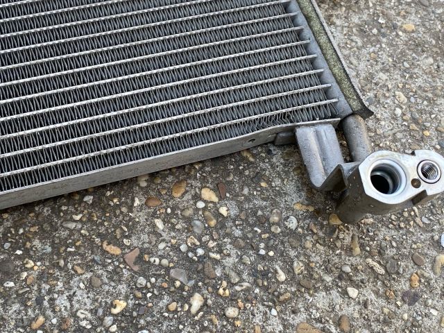 bontott SKODA FABIA II Klímahűtő Radiátor