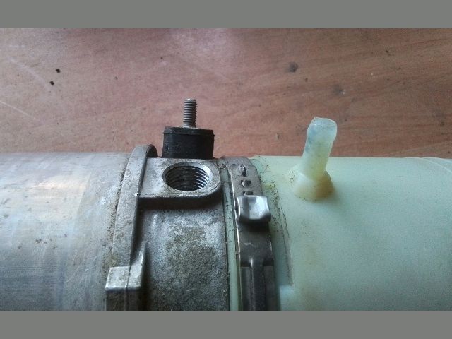 bontott SKODA FABIA II Kormányszervó Motor (Hidraulikus)