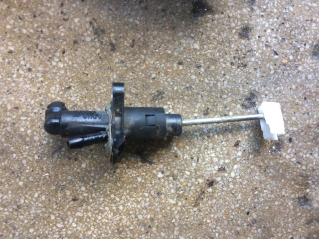 bontott SKODA FABIA II Kuplung Munkahenger