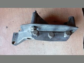 bontott SKODA FABIA II Motor Tartó Bak (Fém)