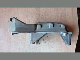 bontott SKODA FABIA II Motor Tartó Bak (Fém)