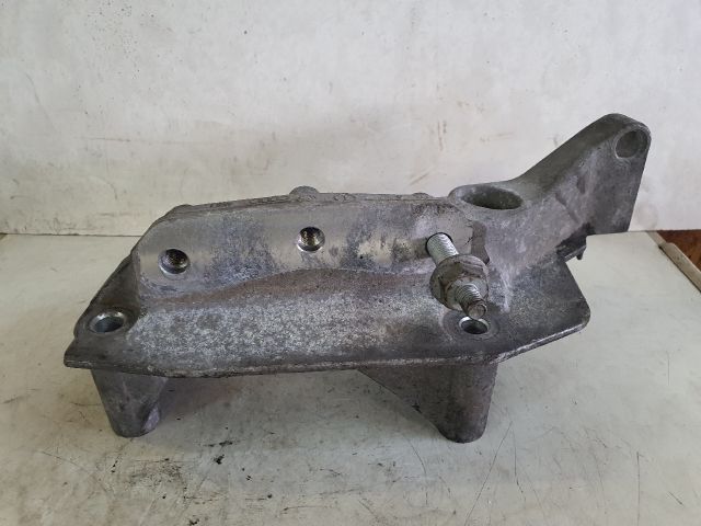 bontott SKODA FABIA II Motor Tartó Bak (Fém)